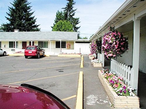 Valley Inn - Lebanon Oregon Εξωτερικό φωτογραφία